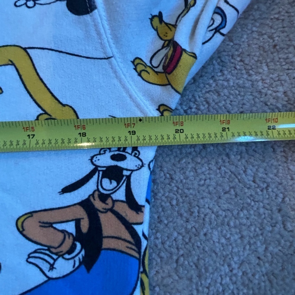Disney Women Sweatshirt Size Small (Jr 3-5) Mickey Minnie Daisy Donald Pluto S - Picture 7 of 7